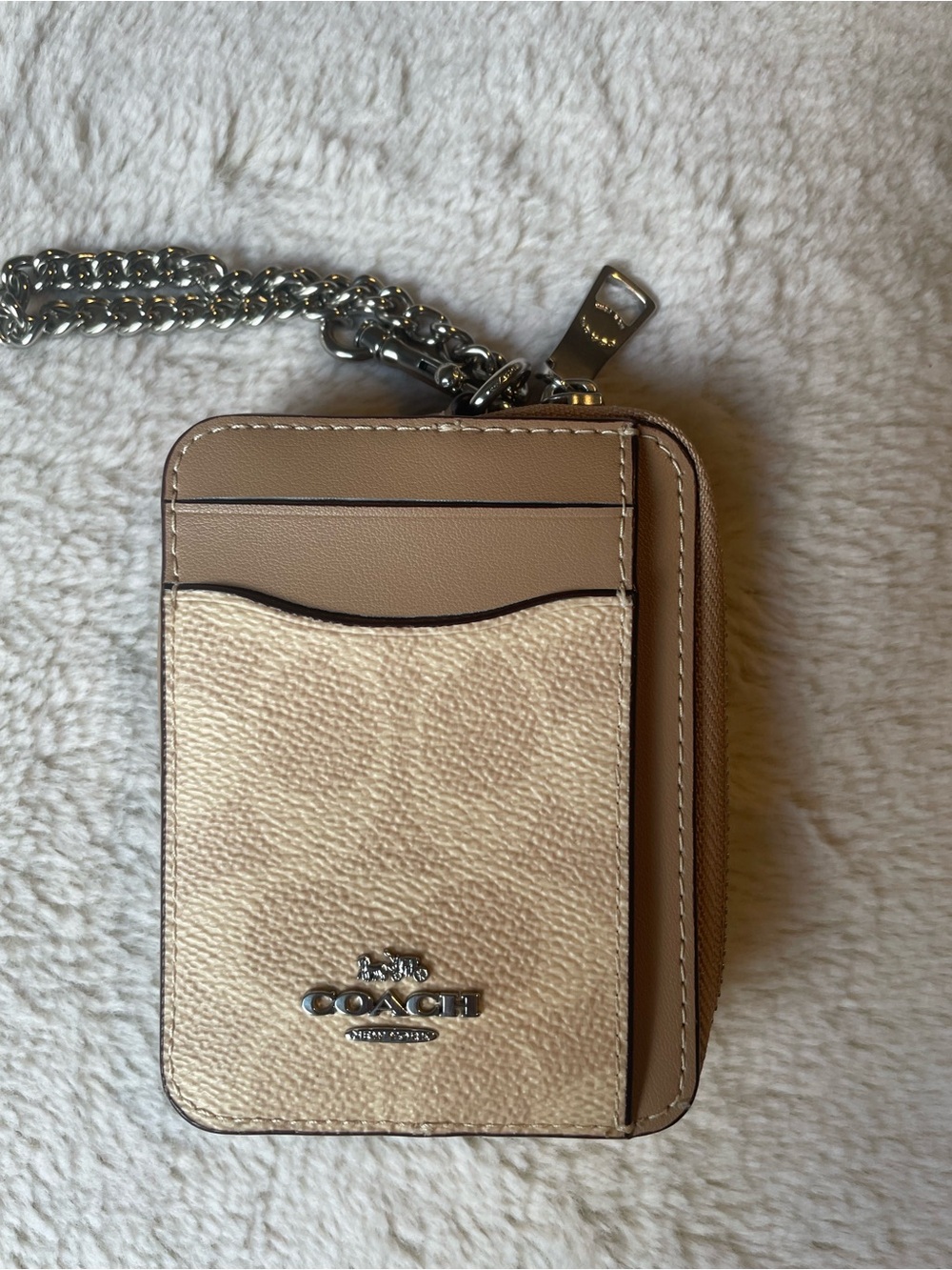 Coach Zip Wallet Two-Tone Beige Leather Card Holder with Silver Chain